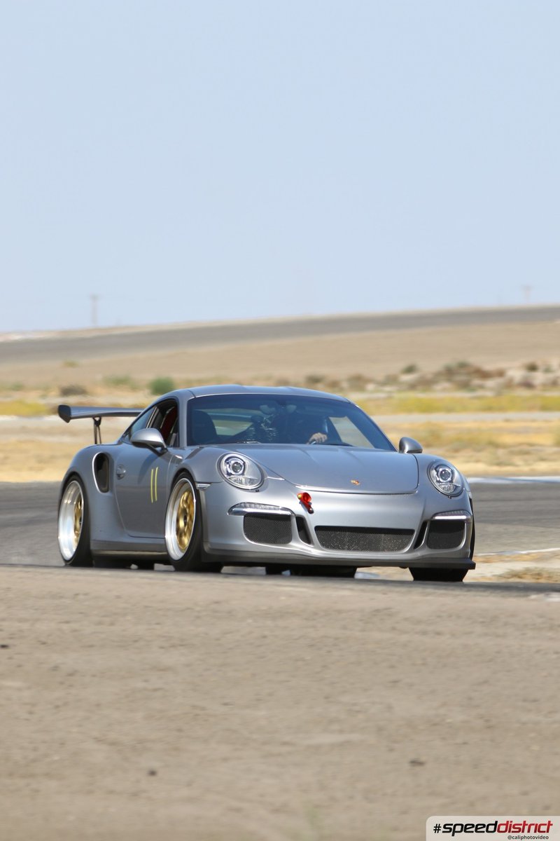 Porsche 911 GT3 RS silver