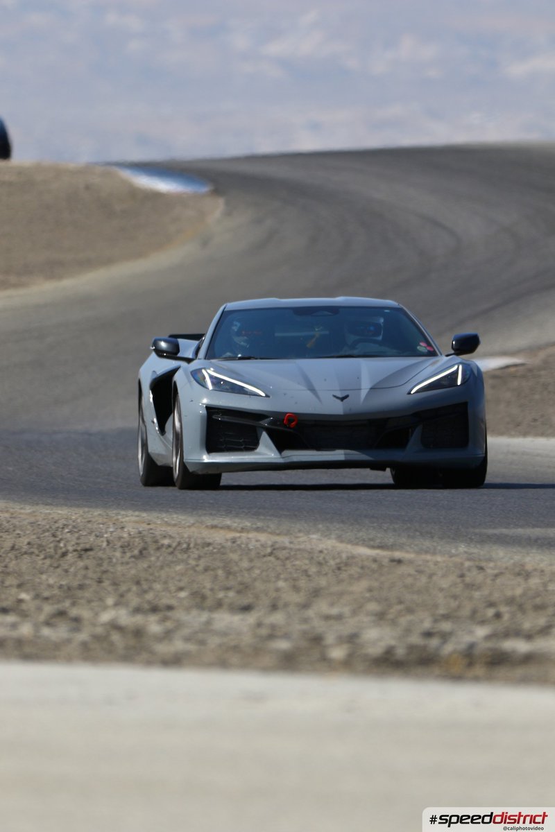 Chevrolet Corvette STI