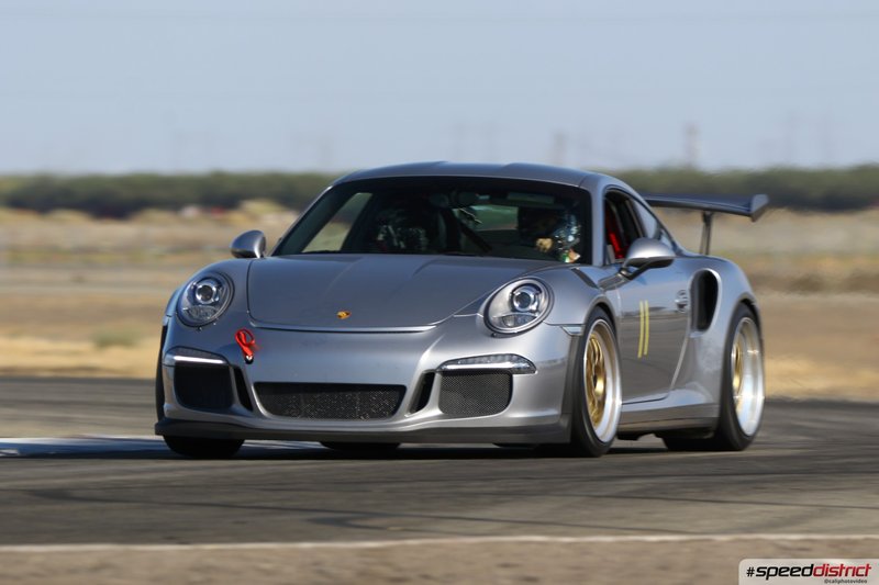 Porsche 911 GT3 RS silver