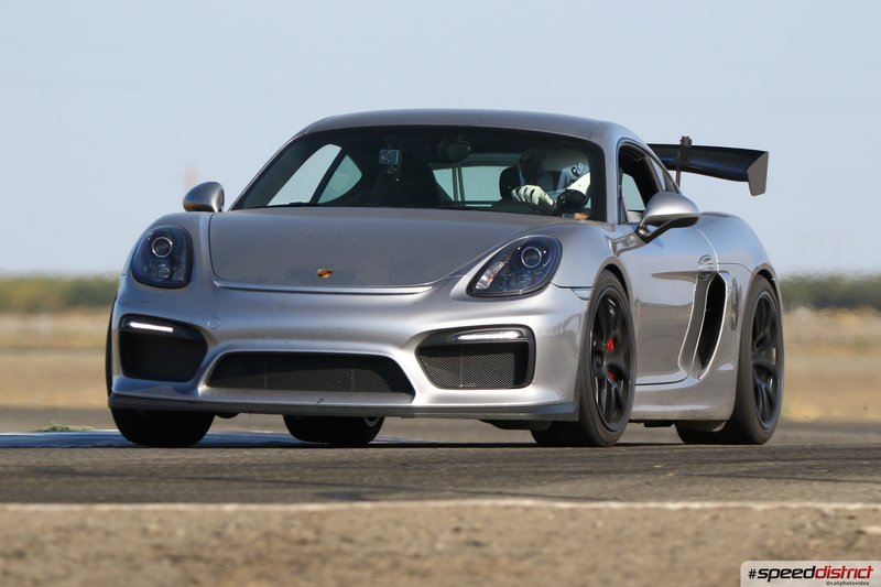Porsche Cayman GT4