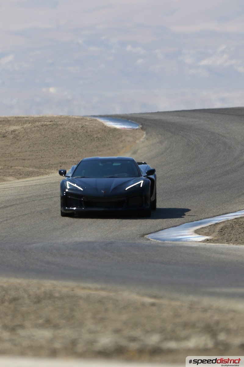 Chevrolet Corvette STI