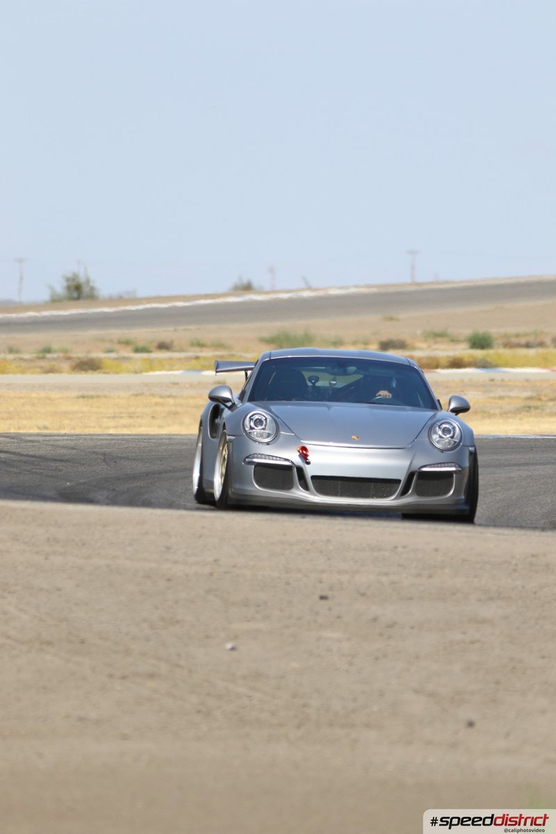 Porsche 911 GT3 RS silver