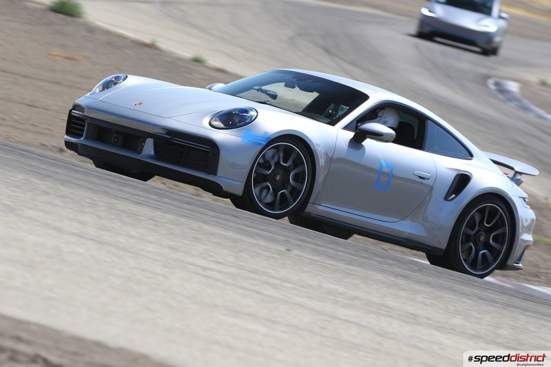 Porsche 911 GT3 RS white
