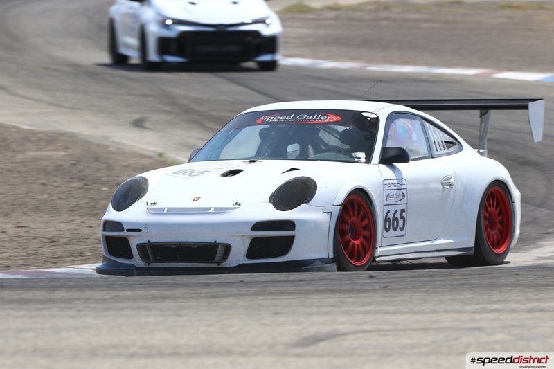 Porsche 911 GT3 Cup white