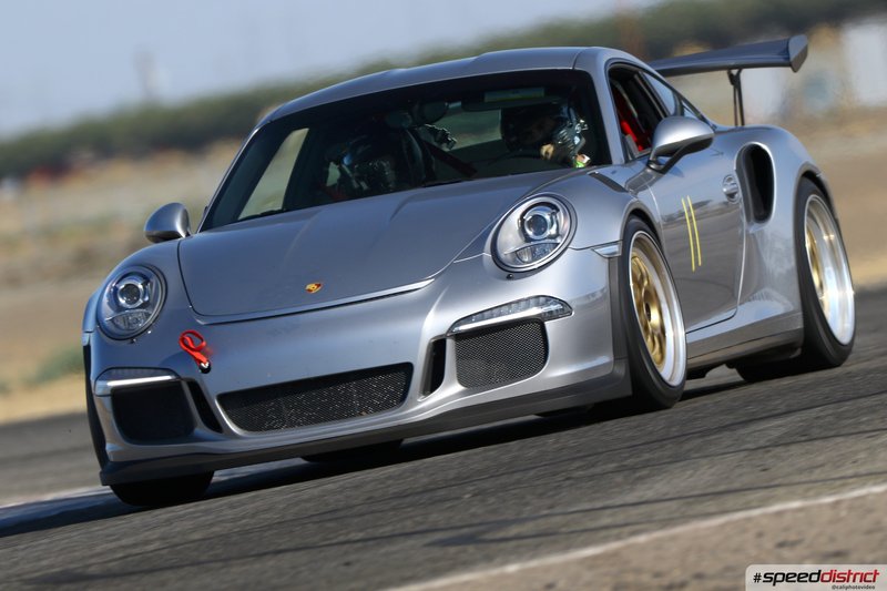 Porsche 911 GT3 RS silver