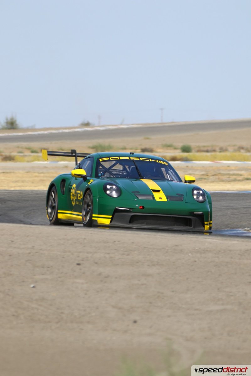 Porsche 911 GT3 Cup green