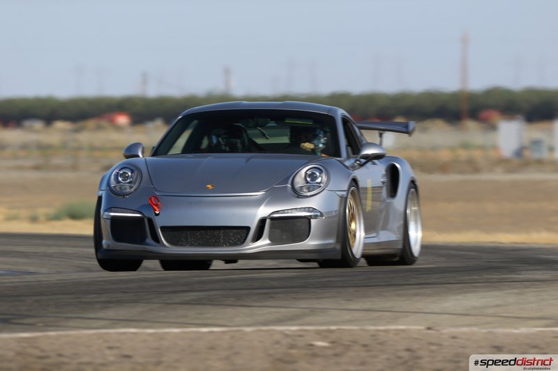 Porsche 911 GT3 RS silver