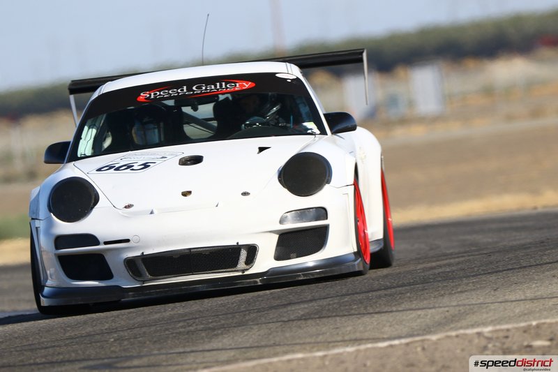 Porsche 911 GT3 Cup white