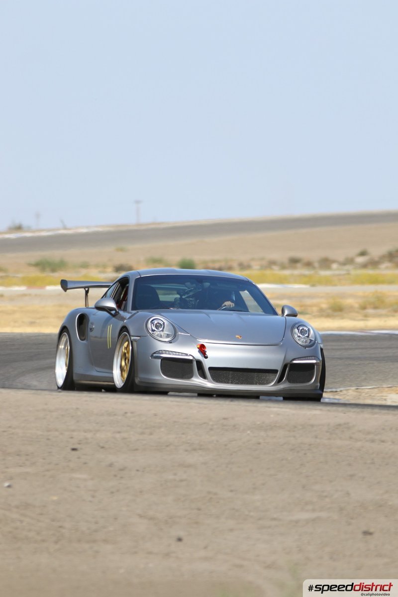 Porsche 911 GT3 RS silver