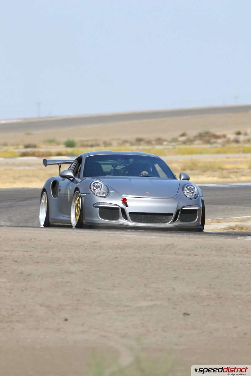 Porsche 911 GT3 RS silver