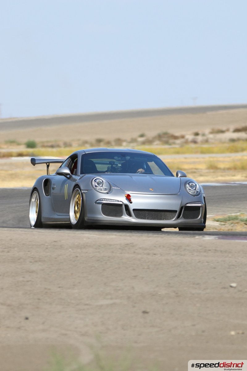 Porsche 911 GT3 RS silver