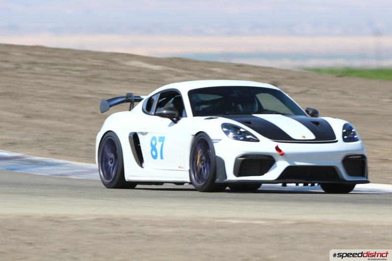 Porsche Cayman GT4