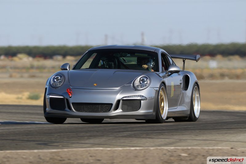 Porsche 911 GT3 RS silver