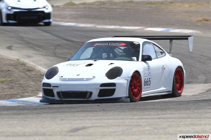 Porsche 911 GT3 Cup white