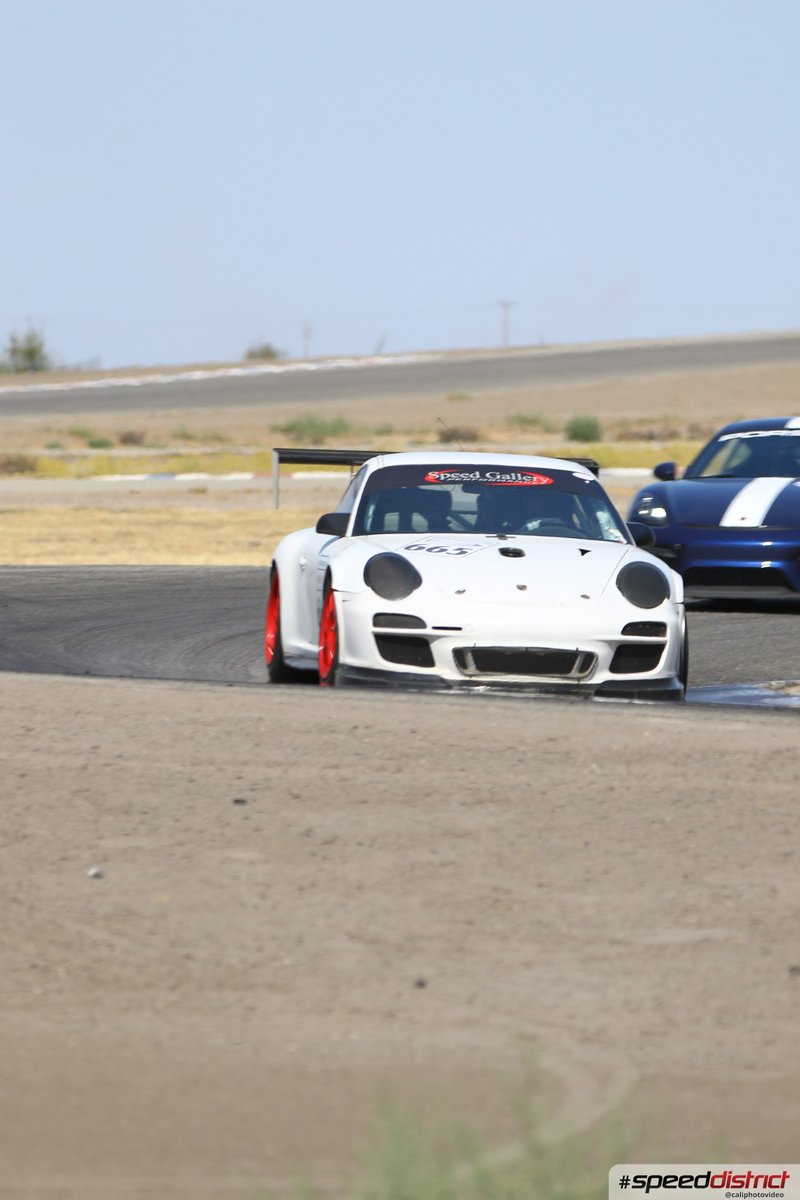 Porsche 911 GT3 Cup white