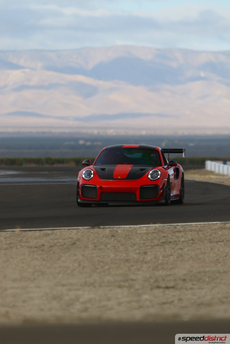 Porsche 911 GT2 RS