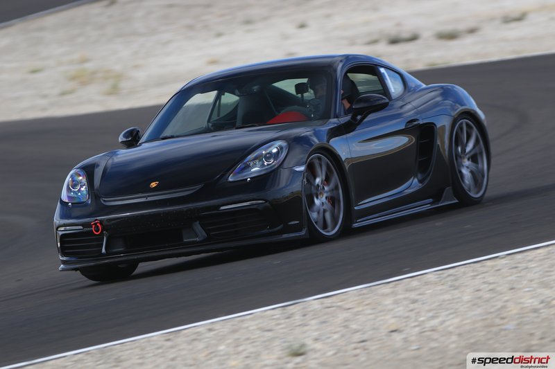 Porsche Cayman GT4