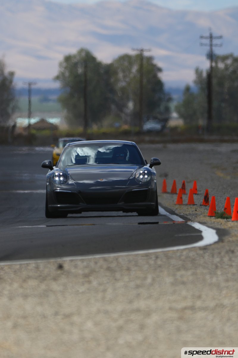 Porsche 911 GT3 gray