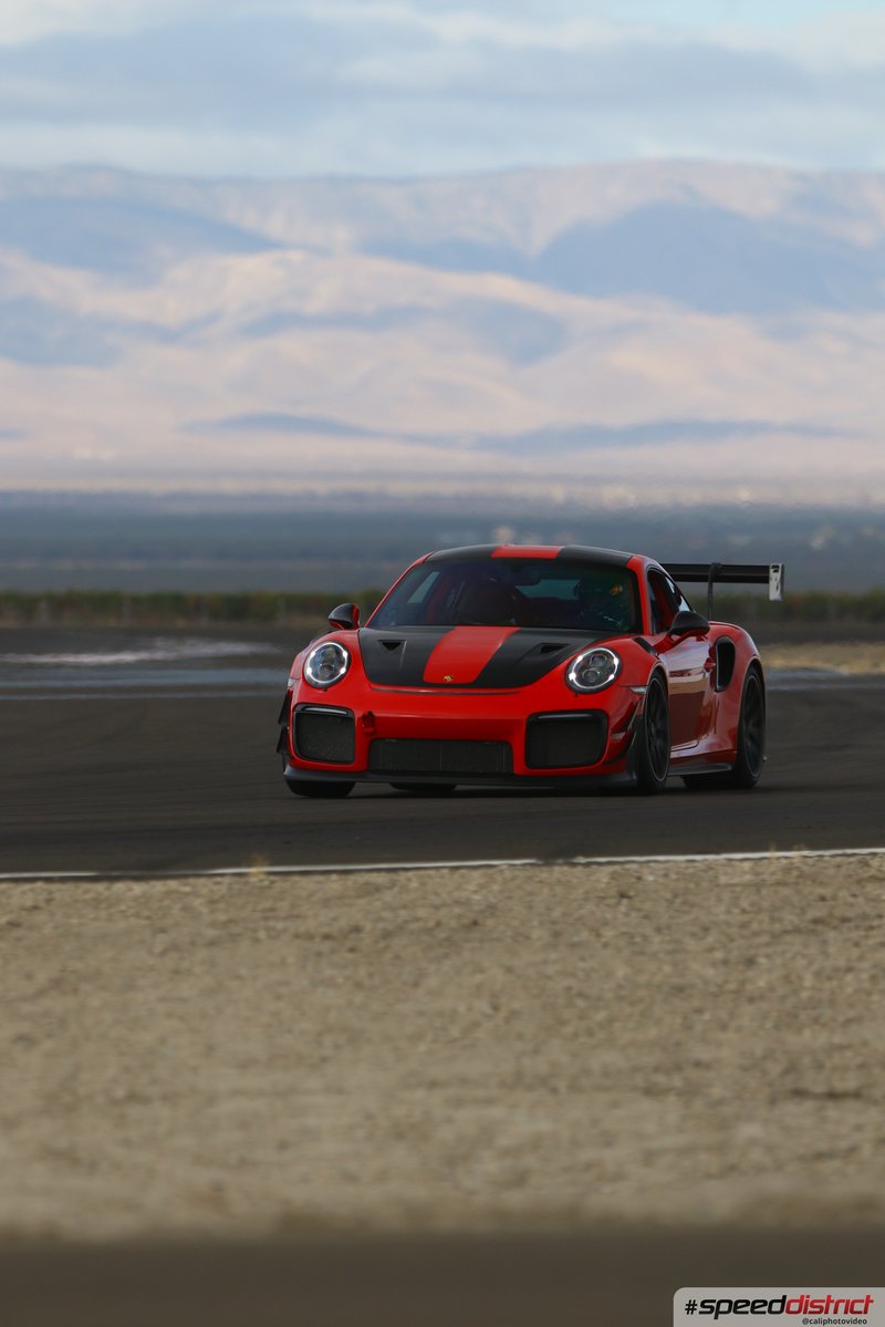 Porsche 911 GT2 RS