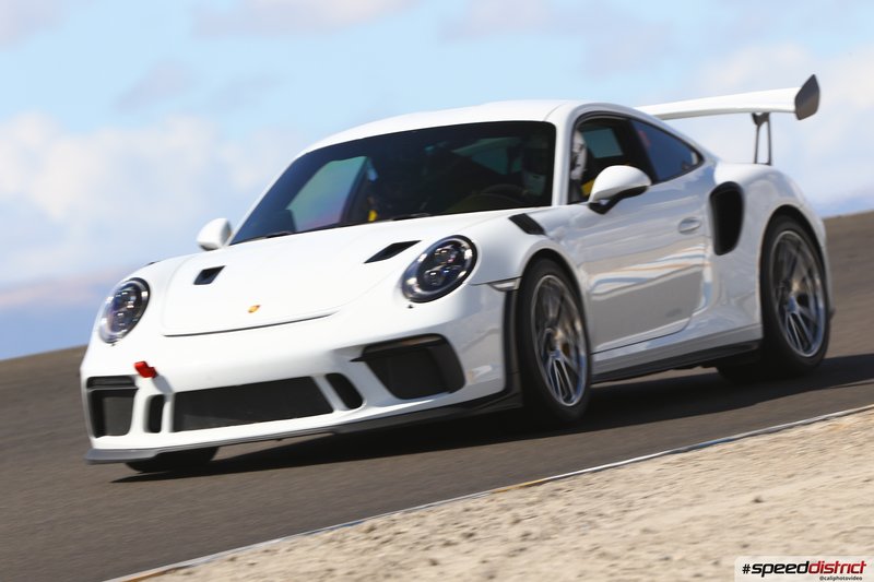 Porsche 911 GT3 RS white