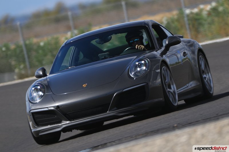 Porsche 911 GT3 gray