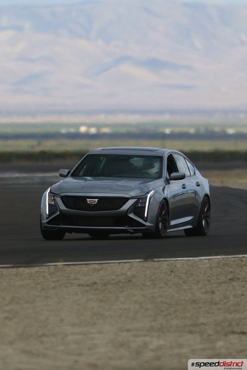 Cadillac CT4-V