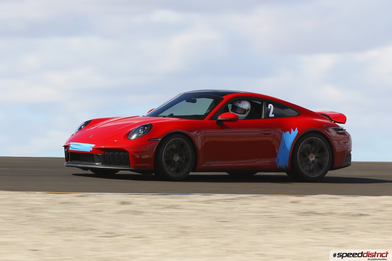 Porsche 911 GT3 RS red