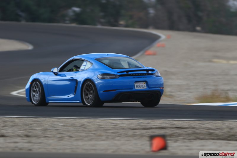 Porsche Cayman GT4