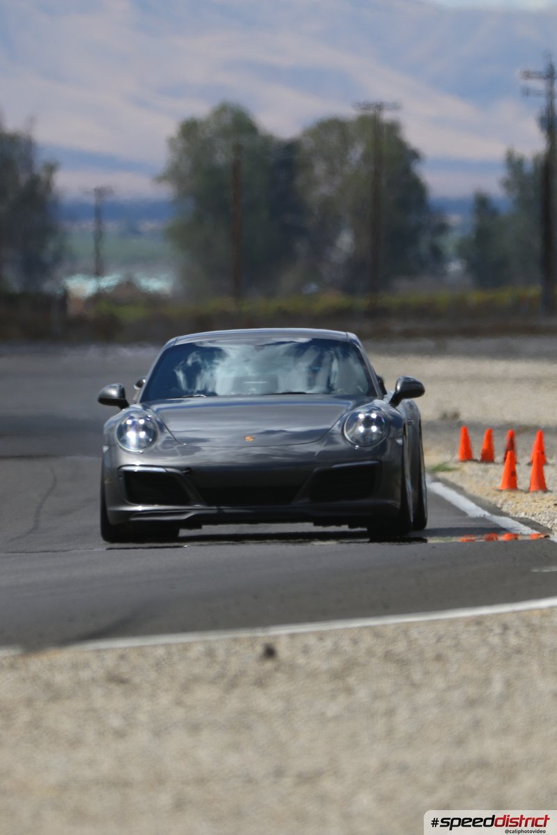 Porsche 911 GT3 gray