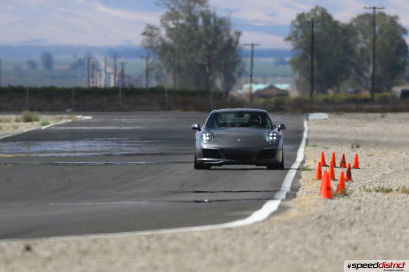 Porsche 911 GT3 gray