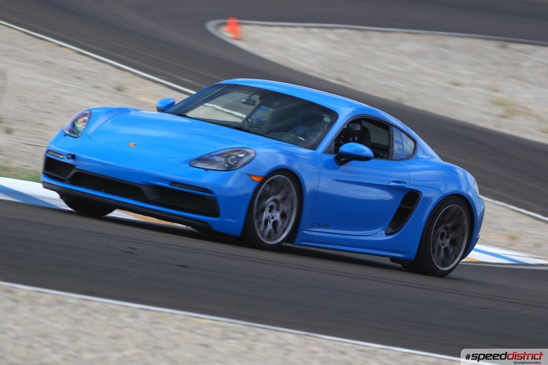 Porsche Cayman GT4