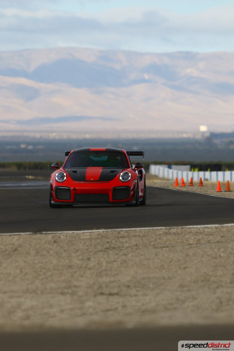 Porsche 911 GT2 RS