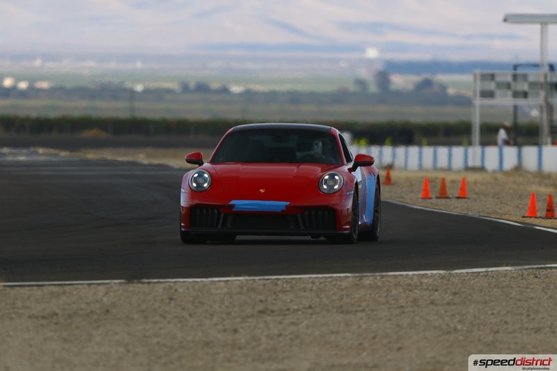 Porsche 911 GT3 RS red