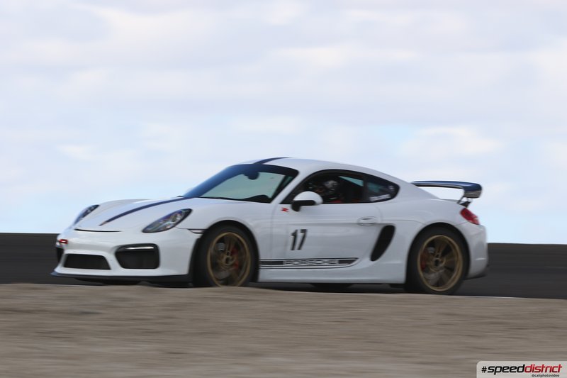 Porsche Cayman GT4