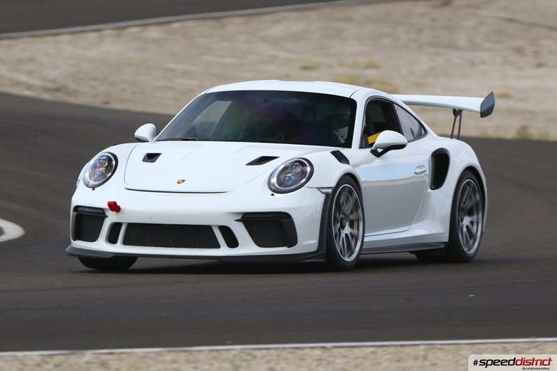 Porsche 911 GT3 RS white