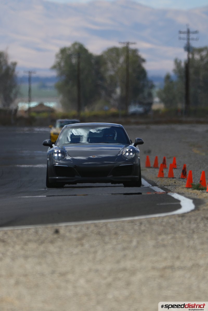 Porsche 911 GT3 gray