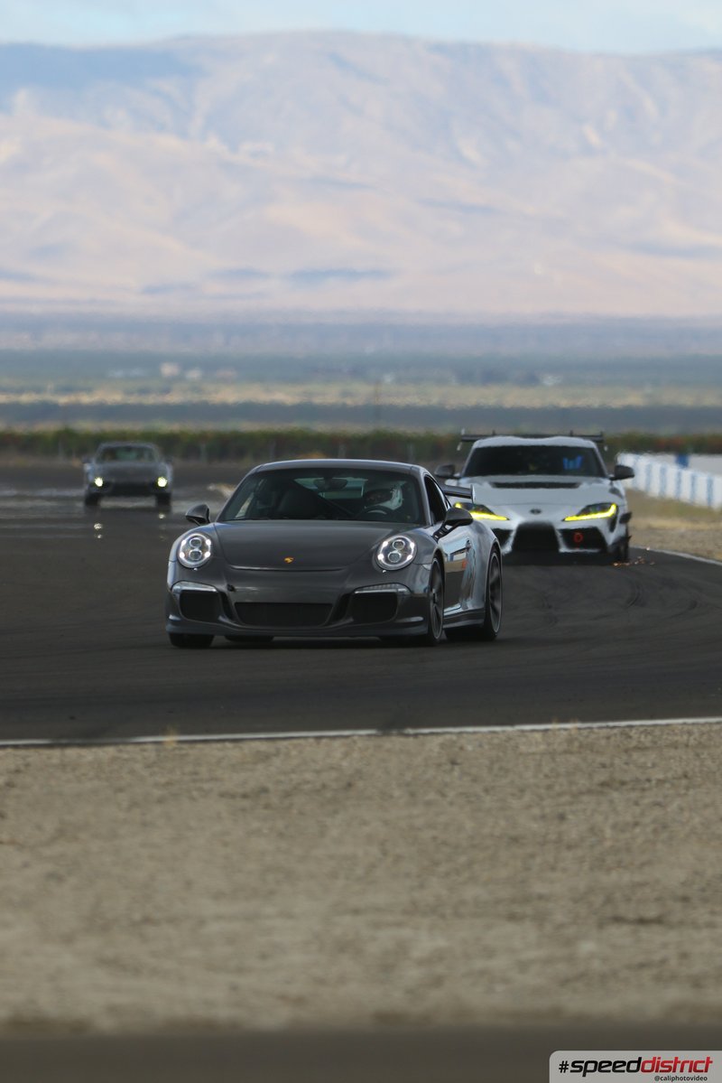 Porsche 911 GT3 gray