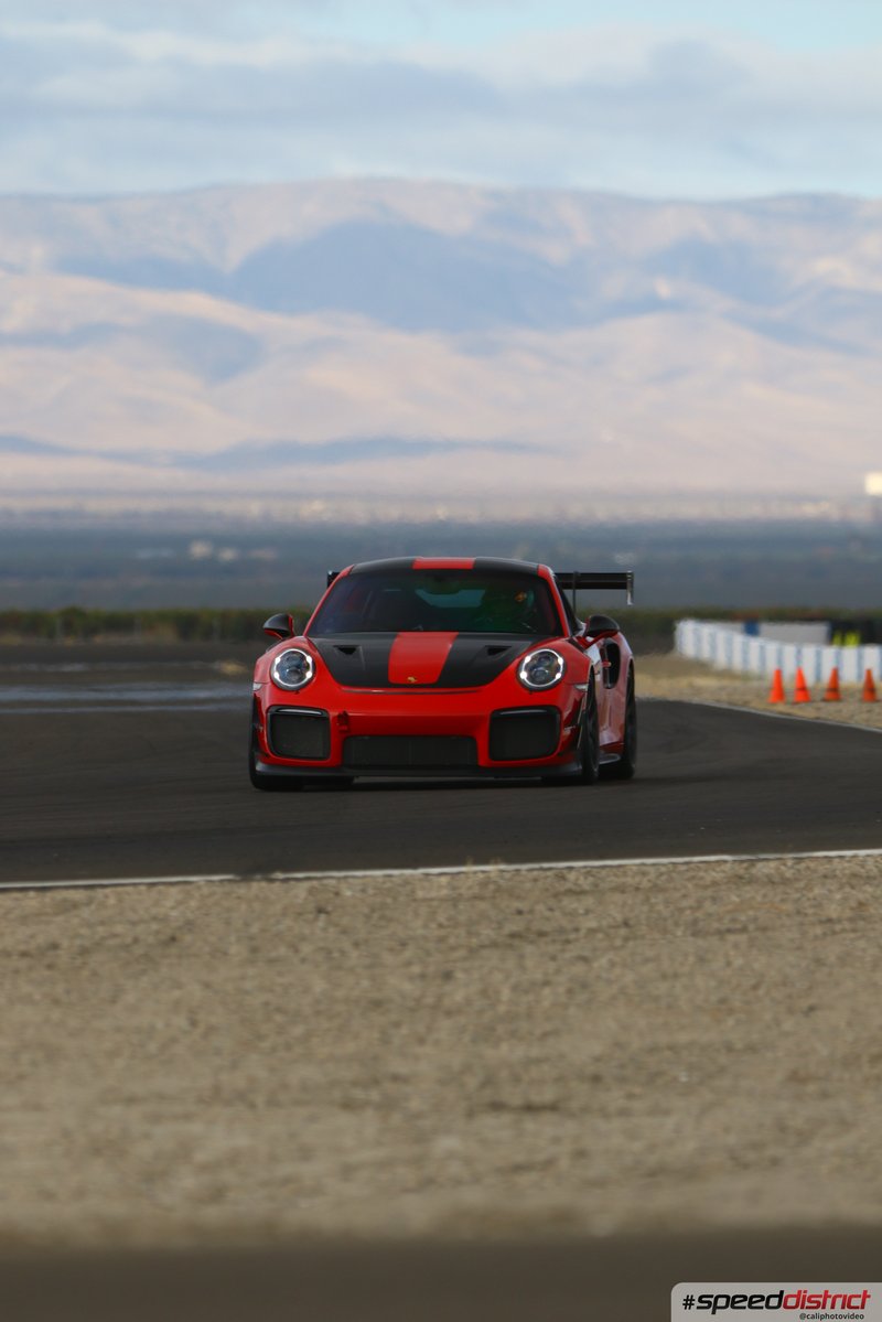 Porsche 911 GT2 RS