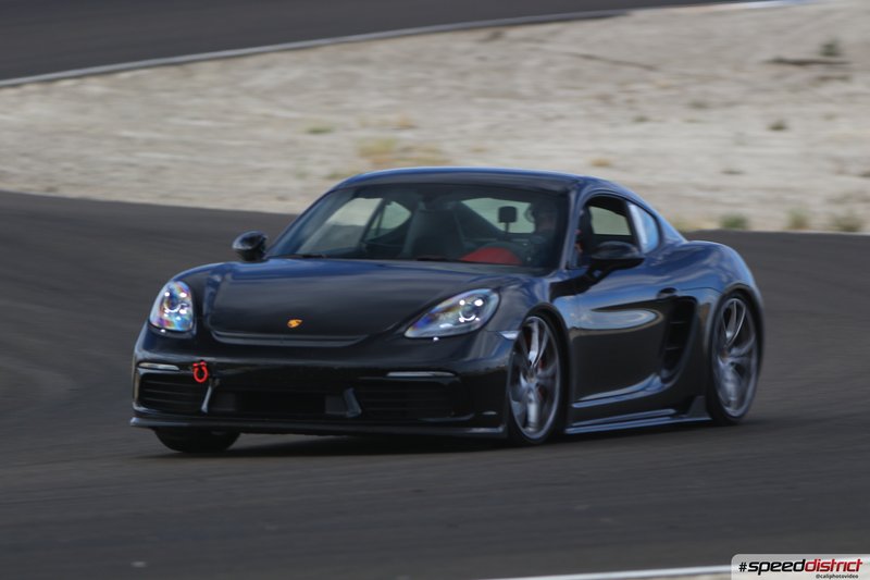 Porsche Cayman GT4