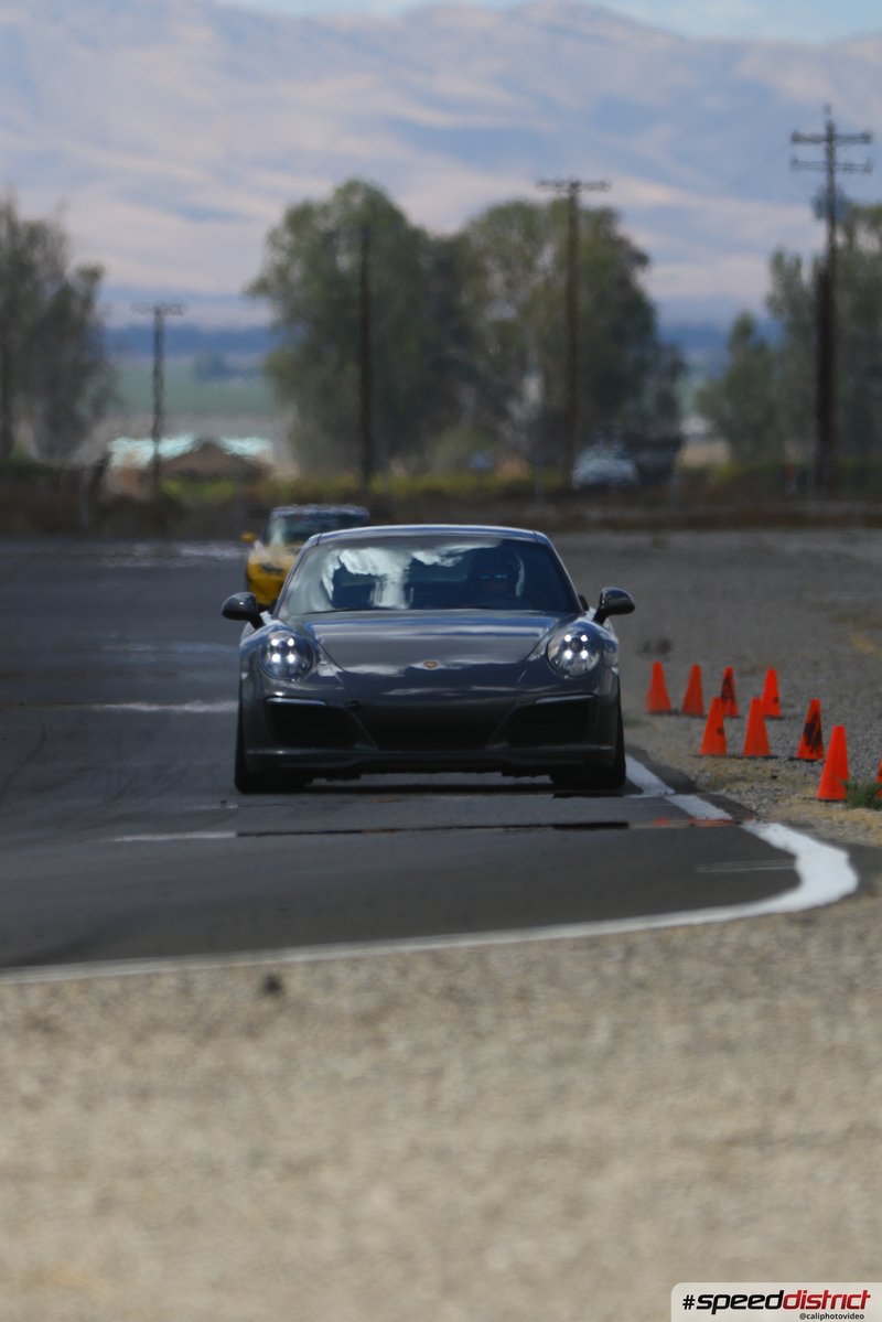 Porsche 911 GT3 gray
