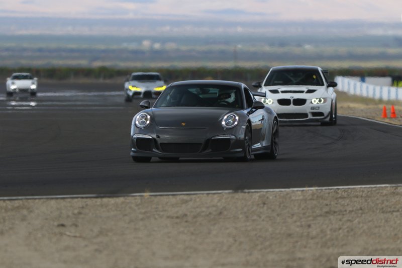 Porsche 911 GT3 gray