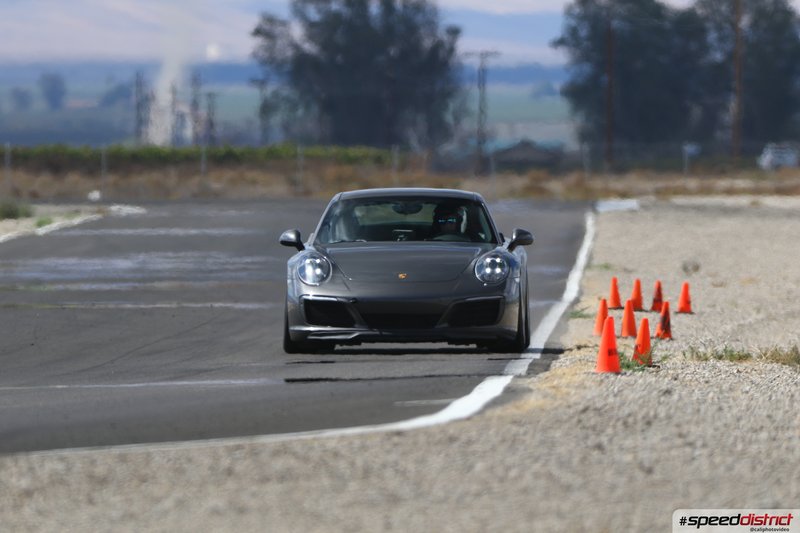 Porsche 911 GT3 gray