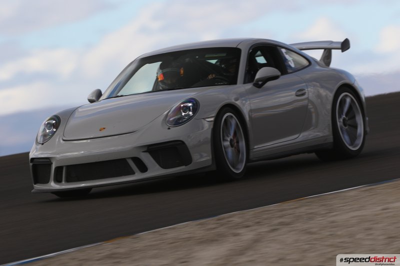Porsche 911 GT3 RS white