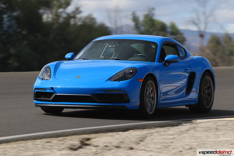 Porsche Cayman GT4
