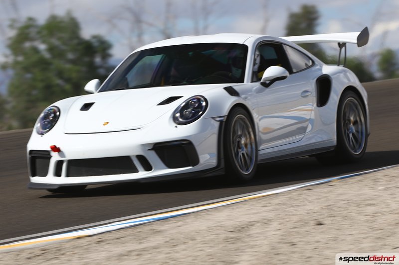 Porsche 911 GT3 RS white