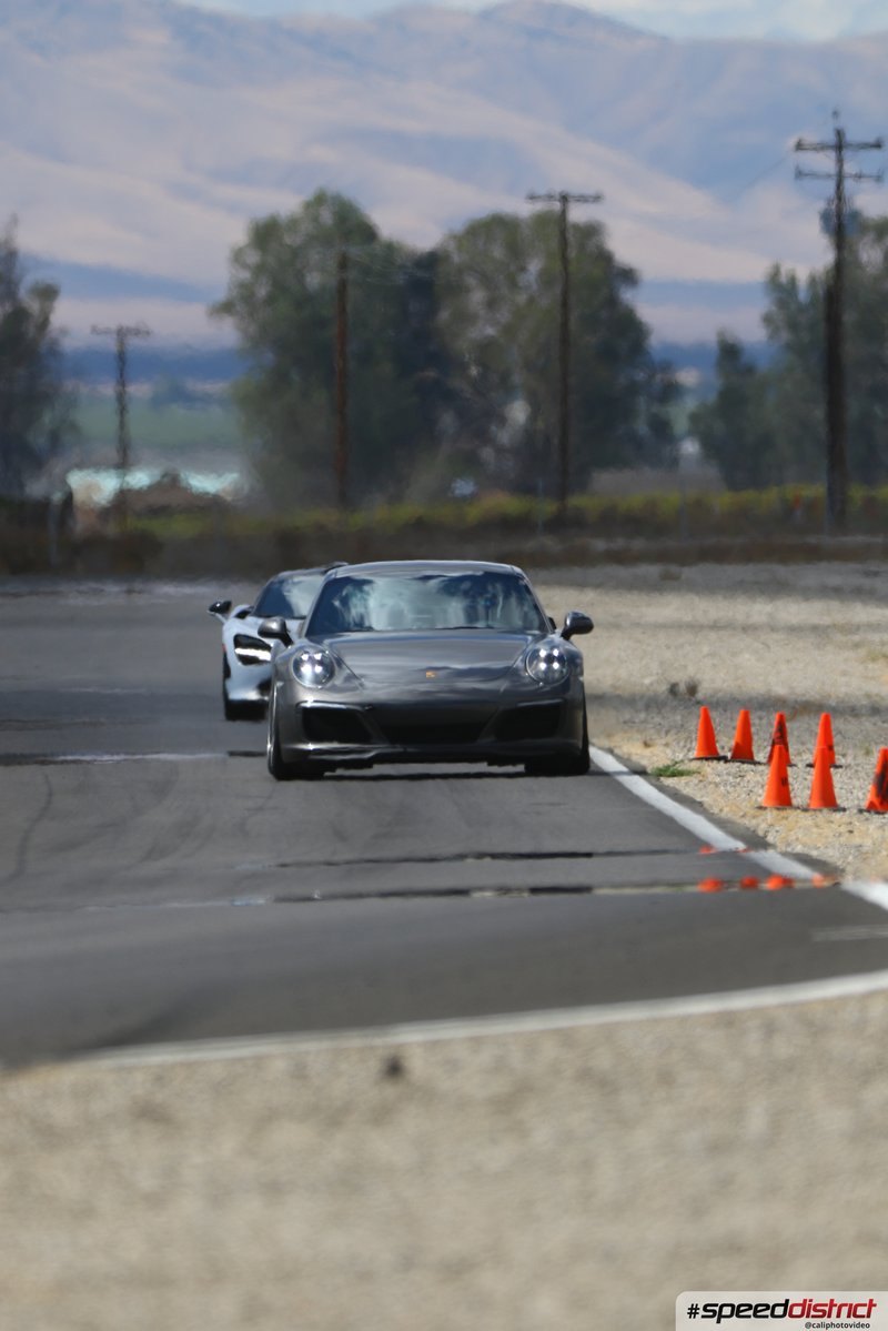 Porsche 911 GT3 gray