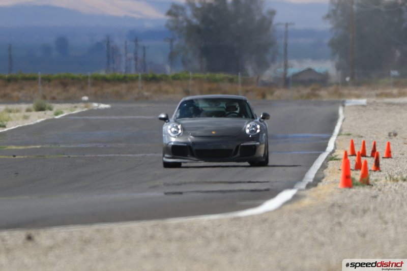 Porsche 911 GT3 gray