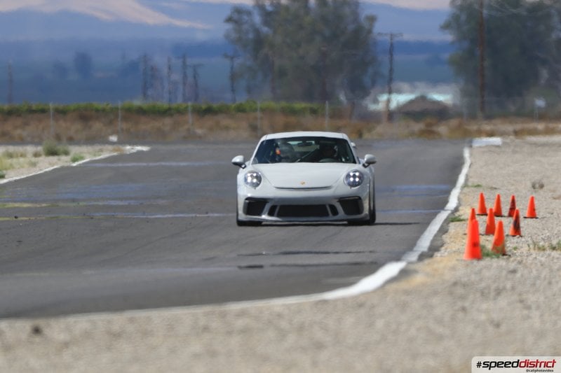 Porsche 911 GT3 chalk