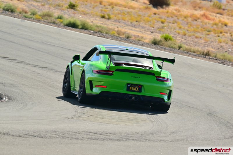 Porsche 911 GT3 RS green