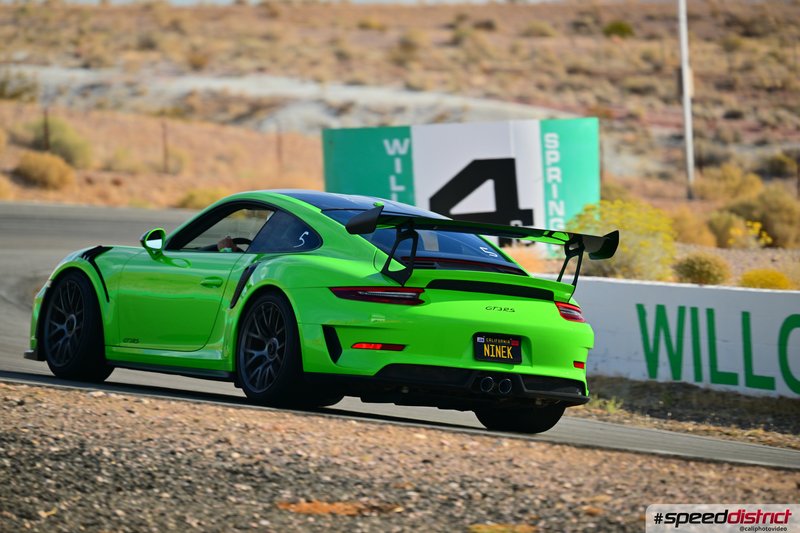 Porsche 911 GT3 RS green